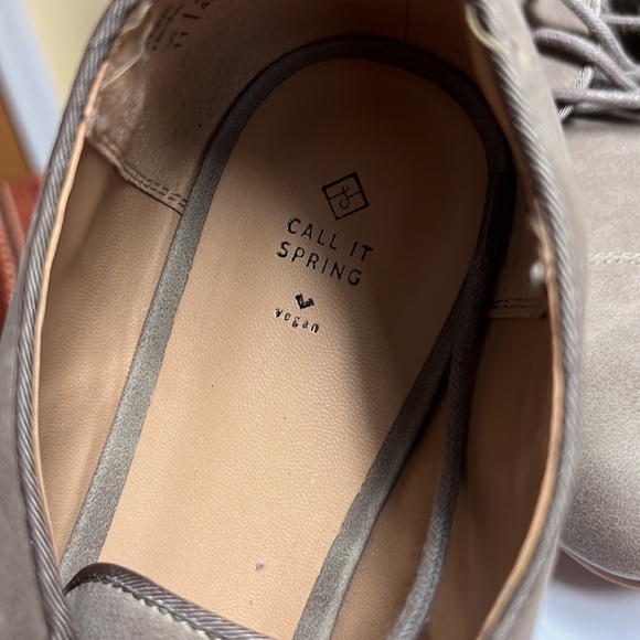 Call it Spring Shoes - Picture 2 of 4